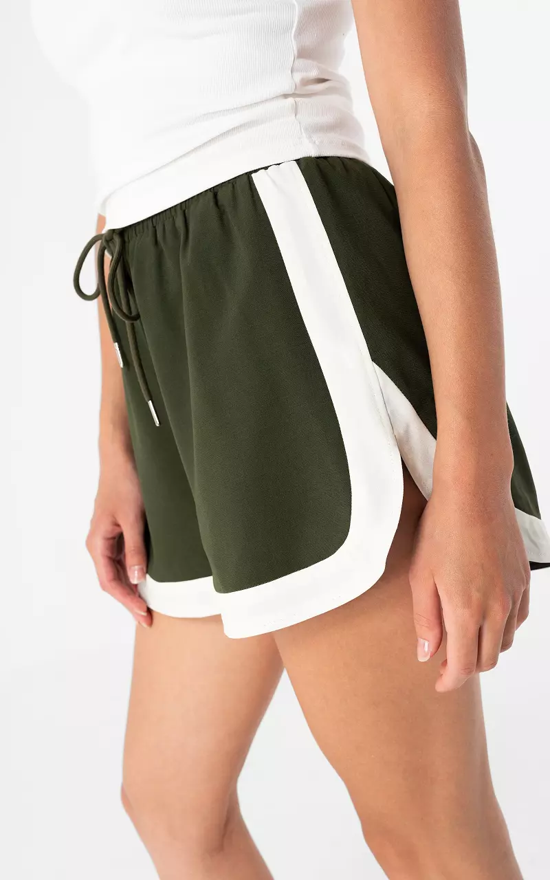 Sporty shorts Green White
