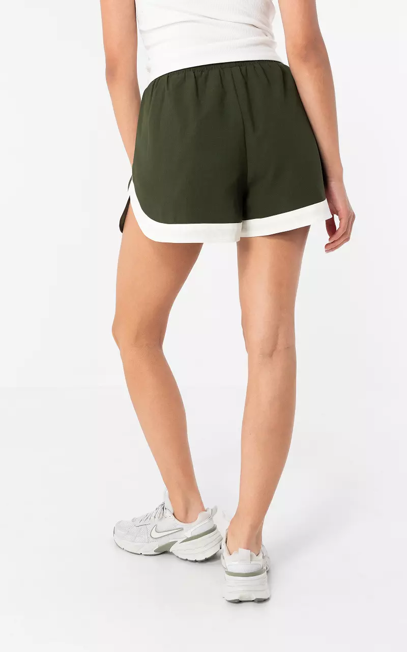Sporty shorts Green White