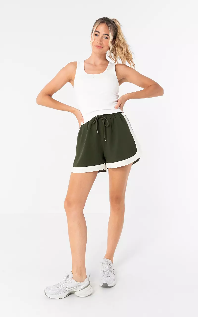 Sporty shorts Green White