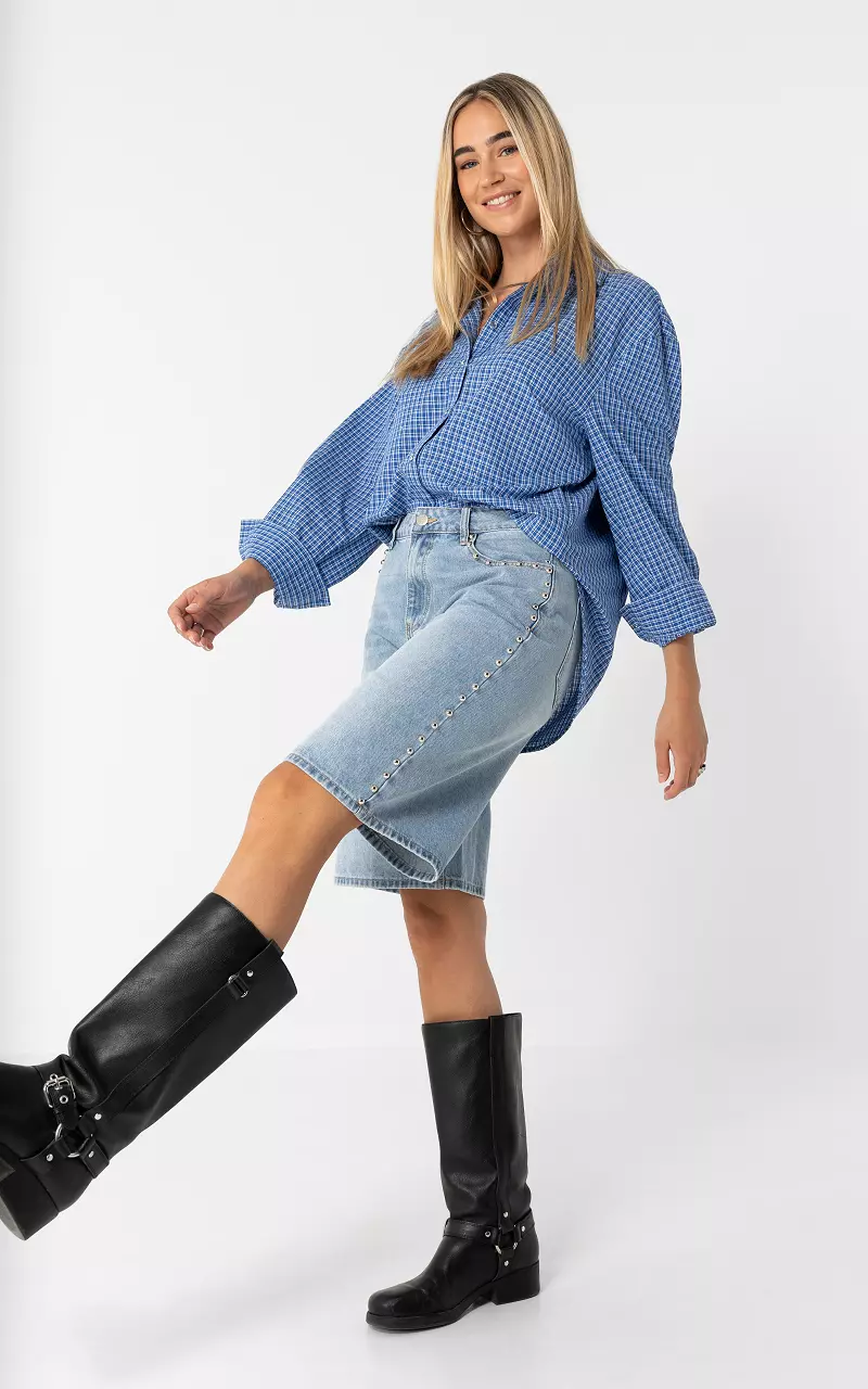 Bermudashorts mit Nieten Blau