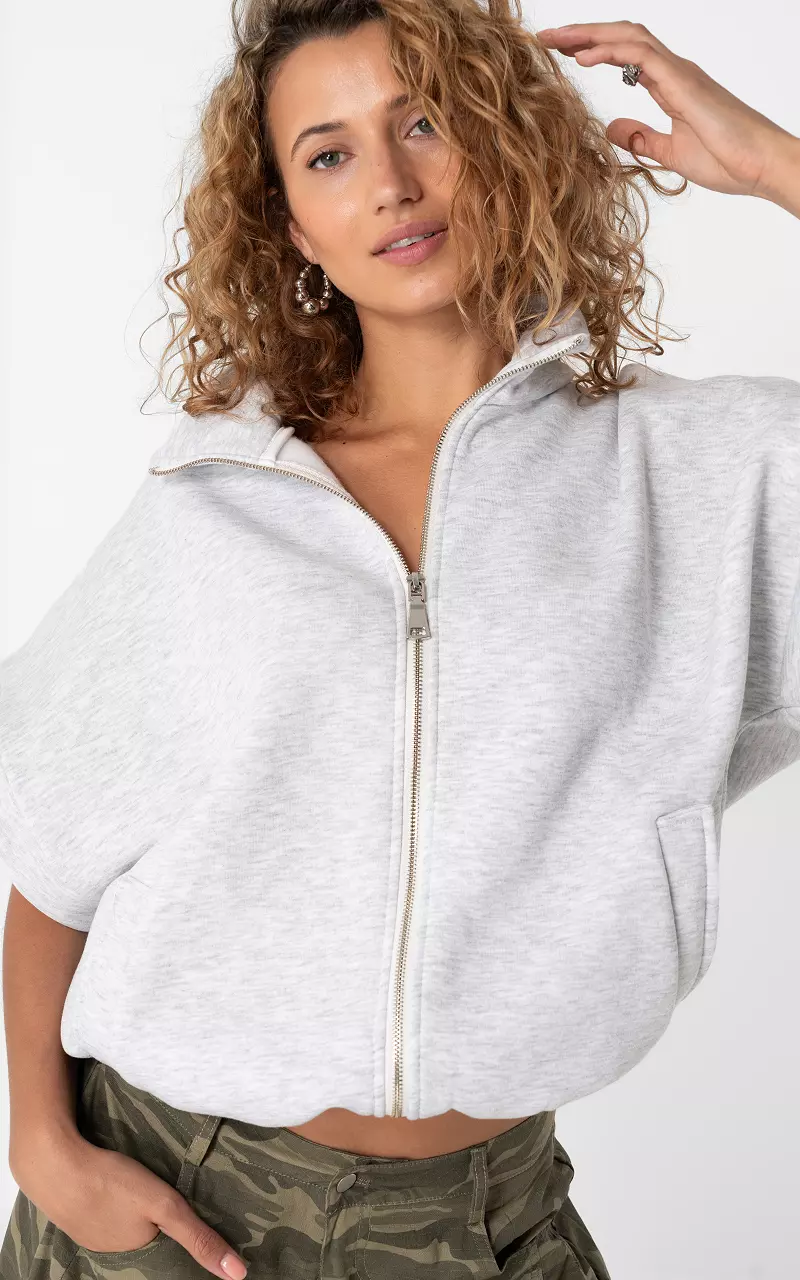 Jacke mit hohem Kragen Hellgrau