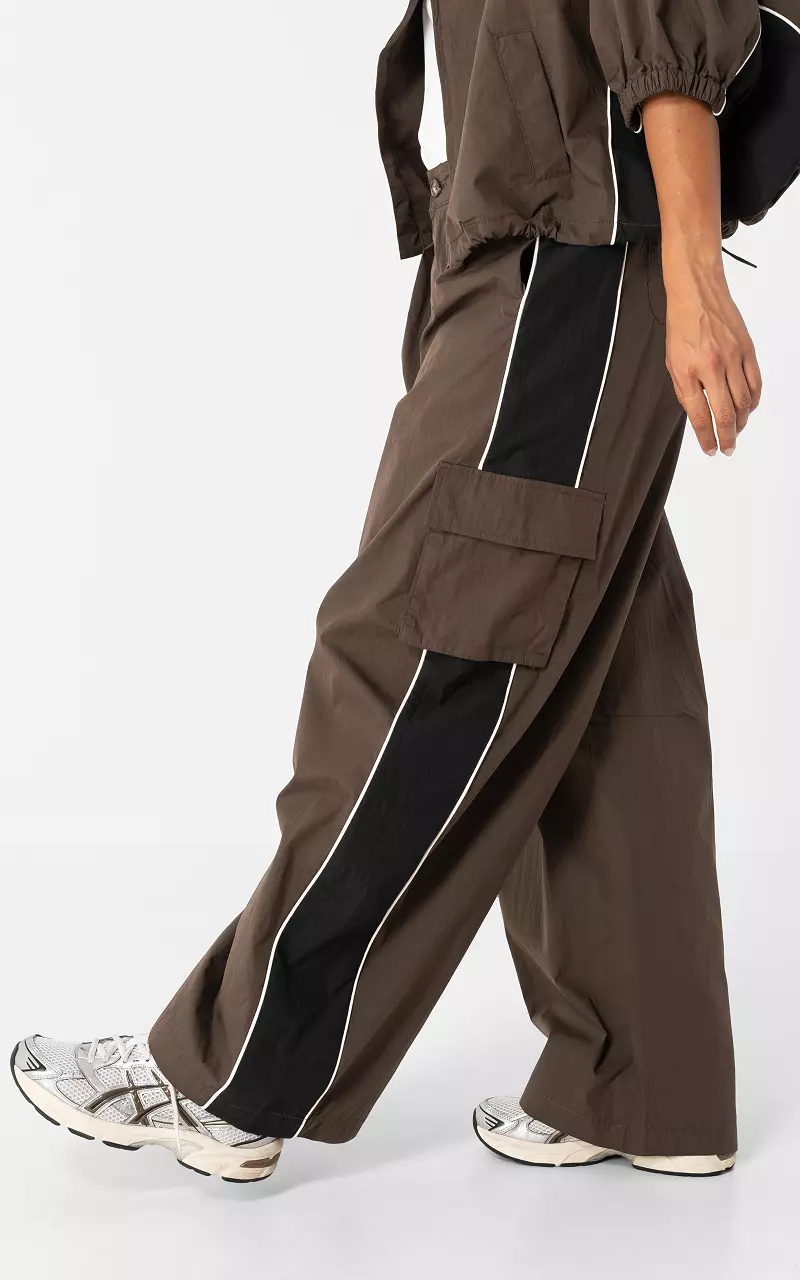 Sportliche Hose Braun Schwarz