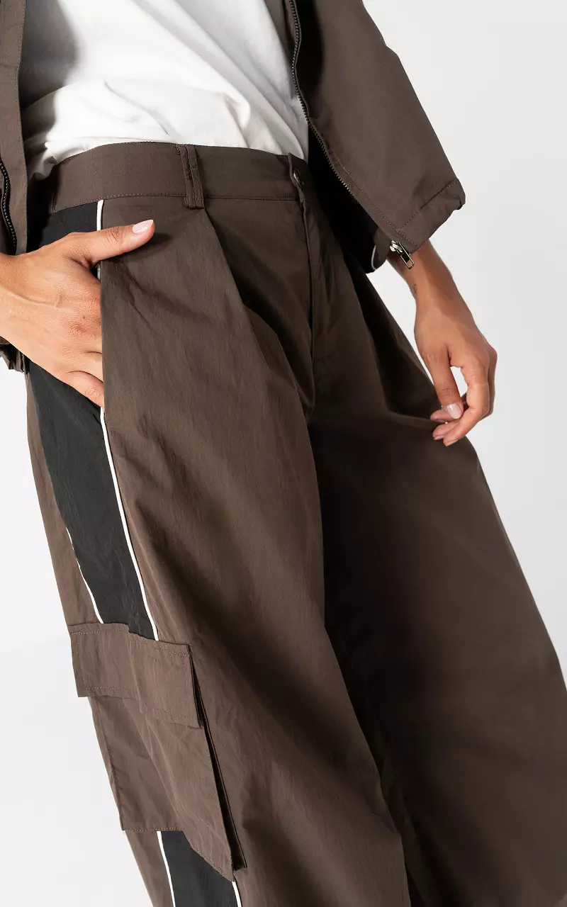 Sportliche Hose Braun Schwarz