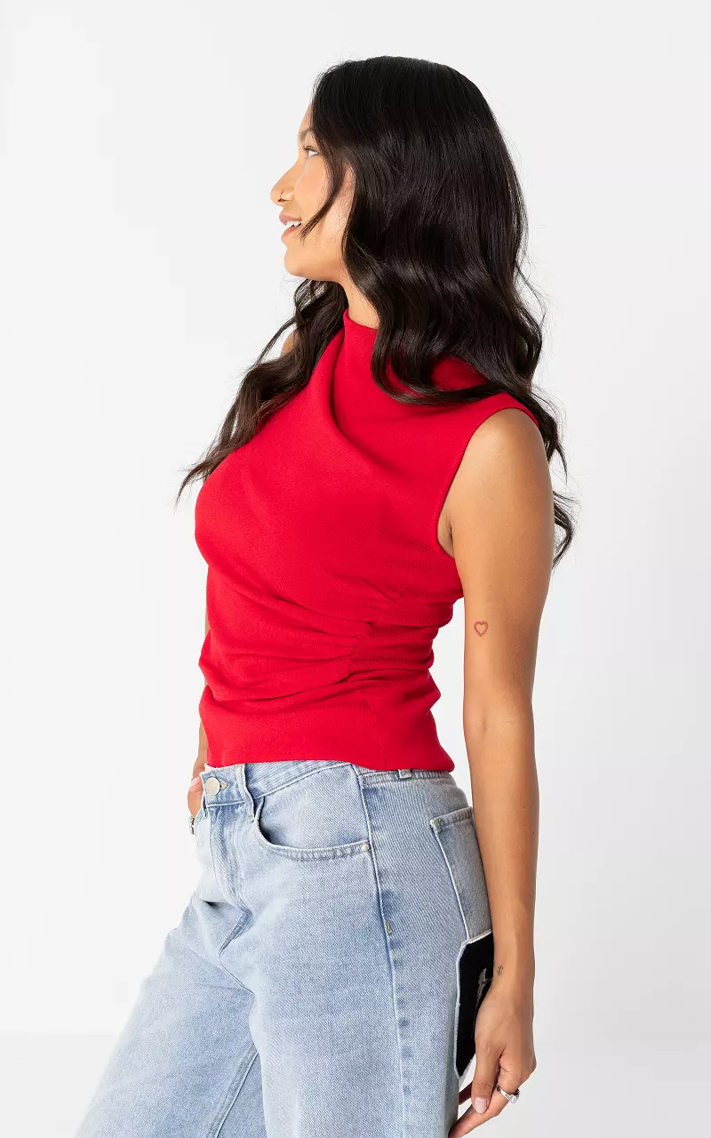 Top mit Drapierung Rot
