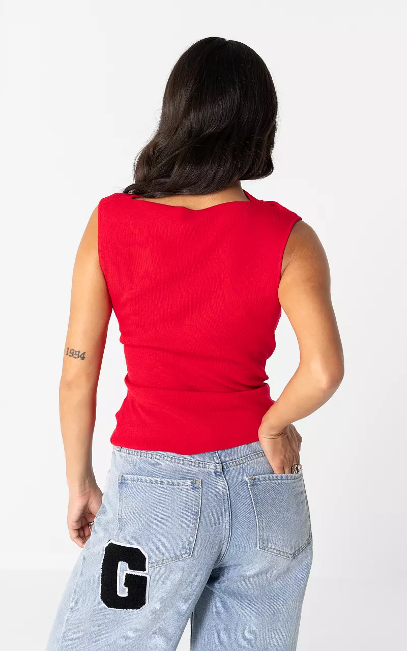 Top mit Drapierung Rot