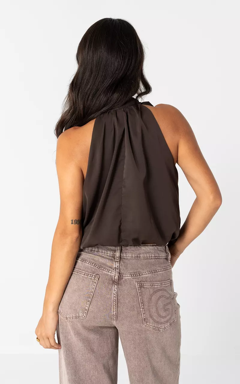 Cropped Haltertop Dunkelbraun