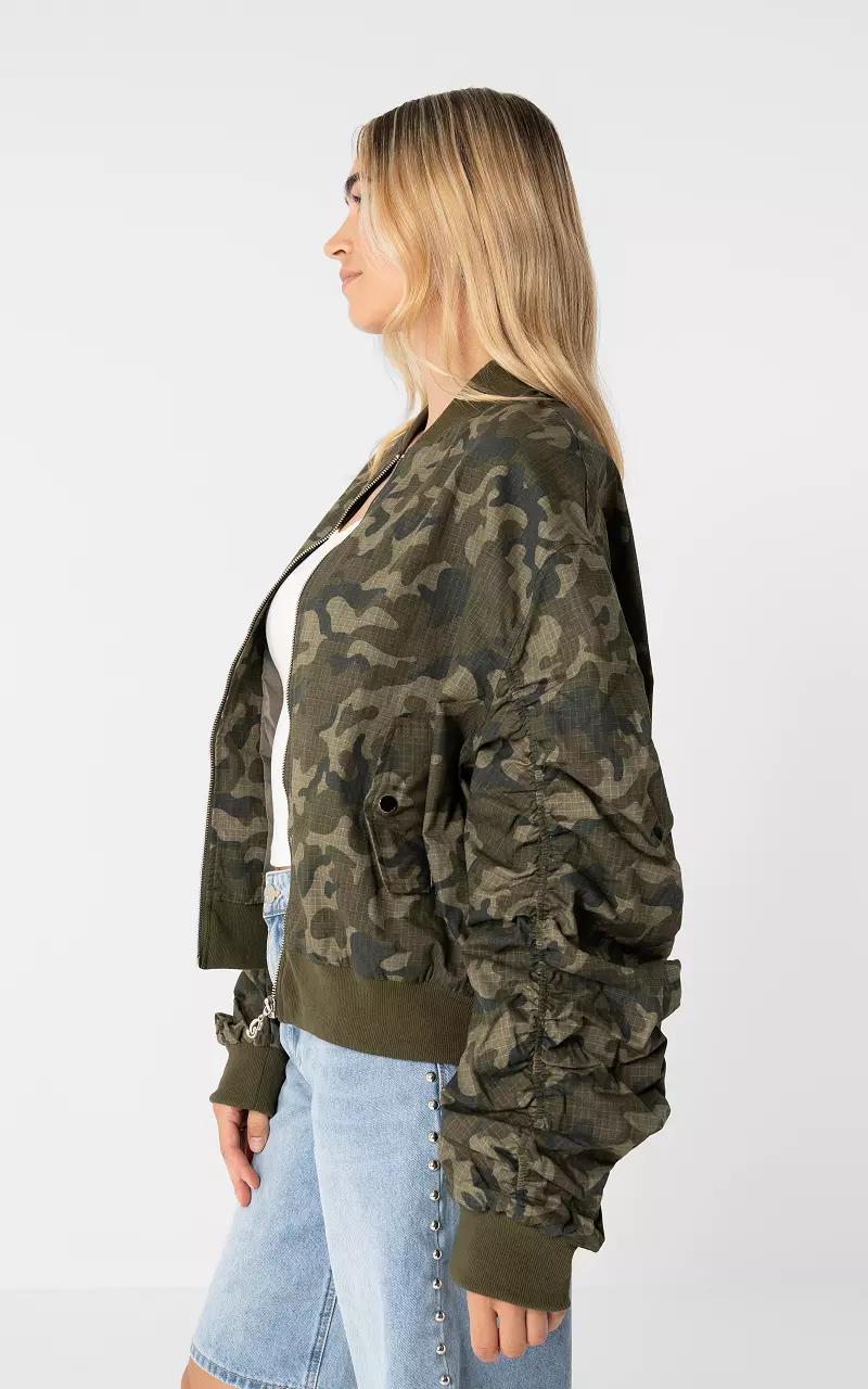Bomberjacke im Army-Look Camouflage
