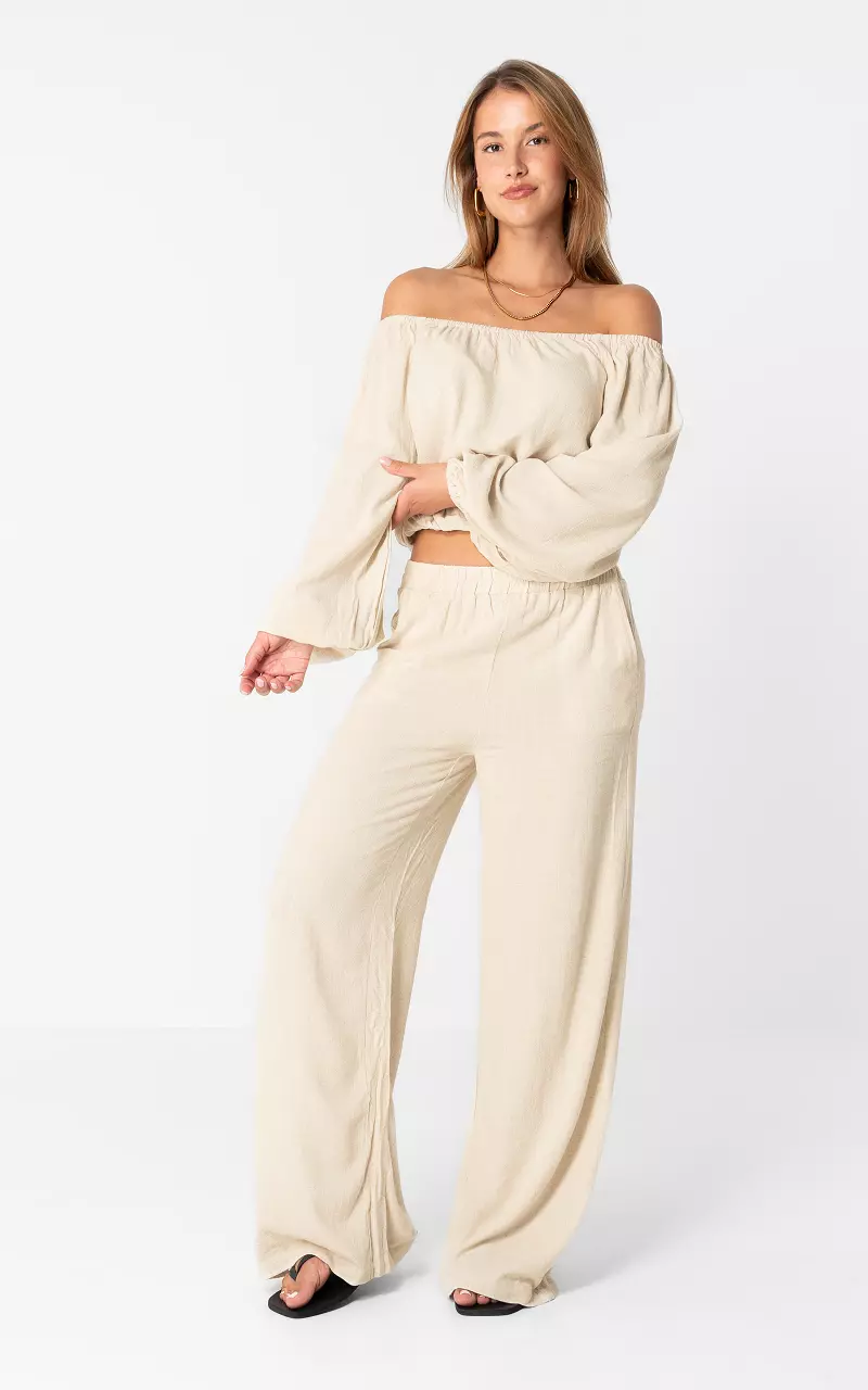 Off shoulder Top Beige