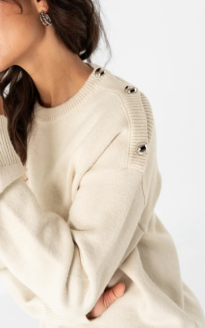 Pullover mit Knöpfen Beige