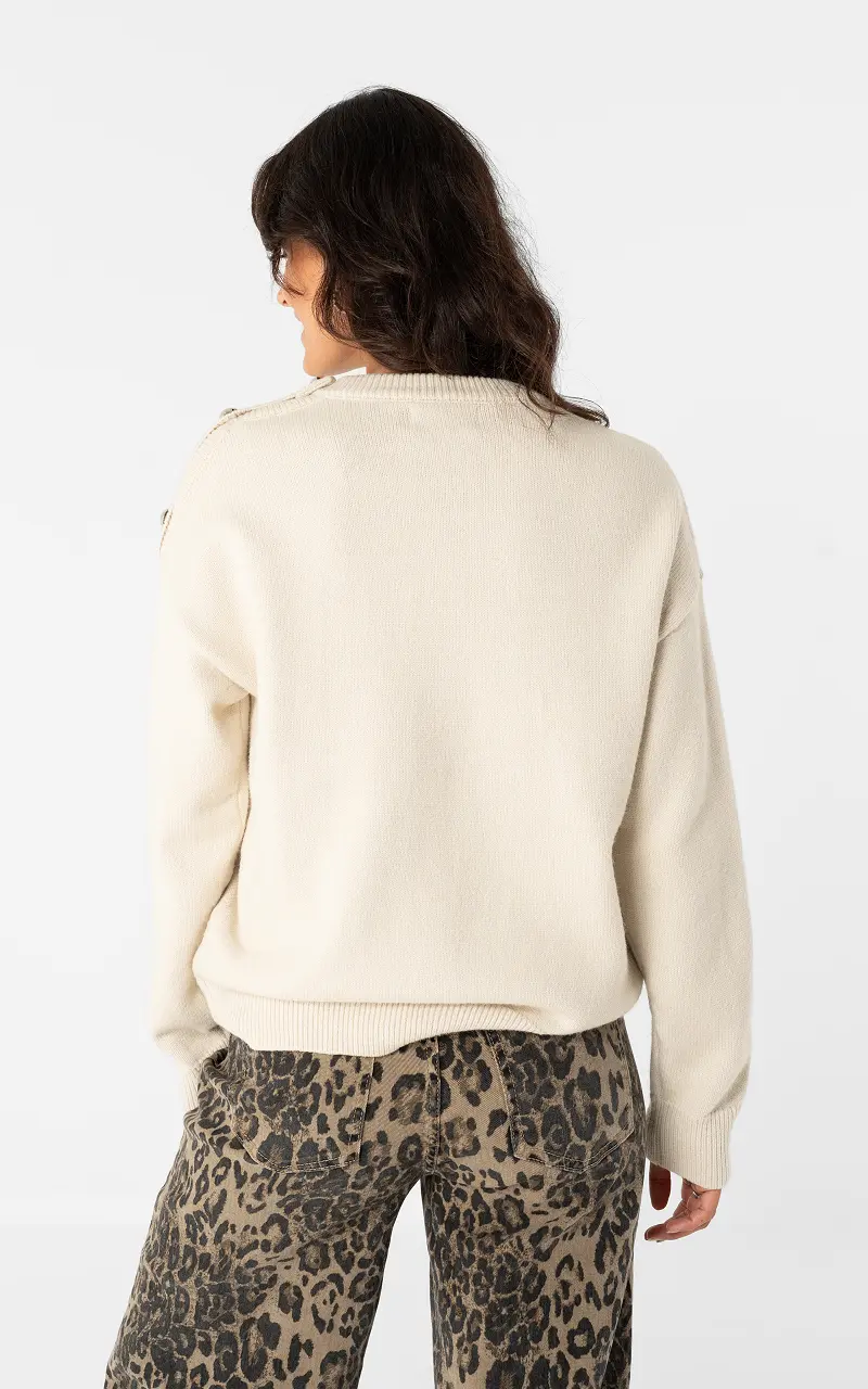 Pullover mit Knöpfen Beige