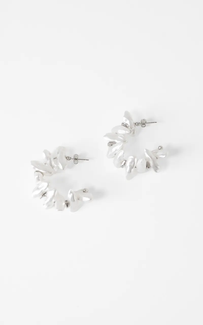 Open hoop earrings with pearls Silver