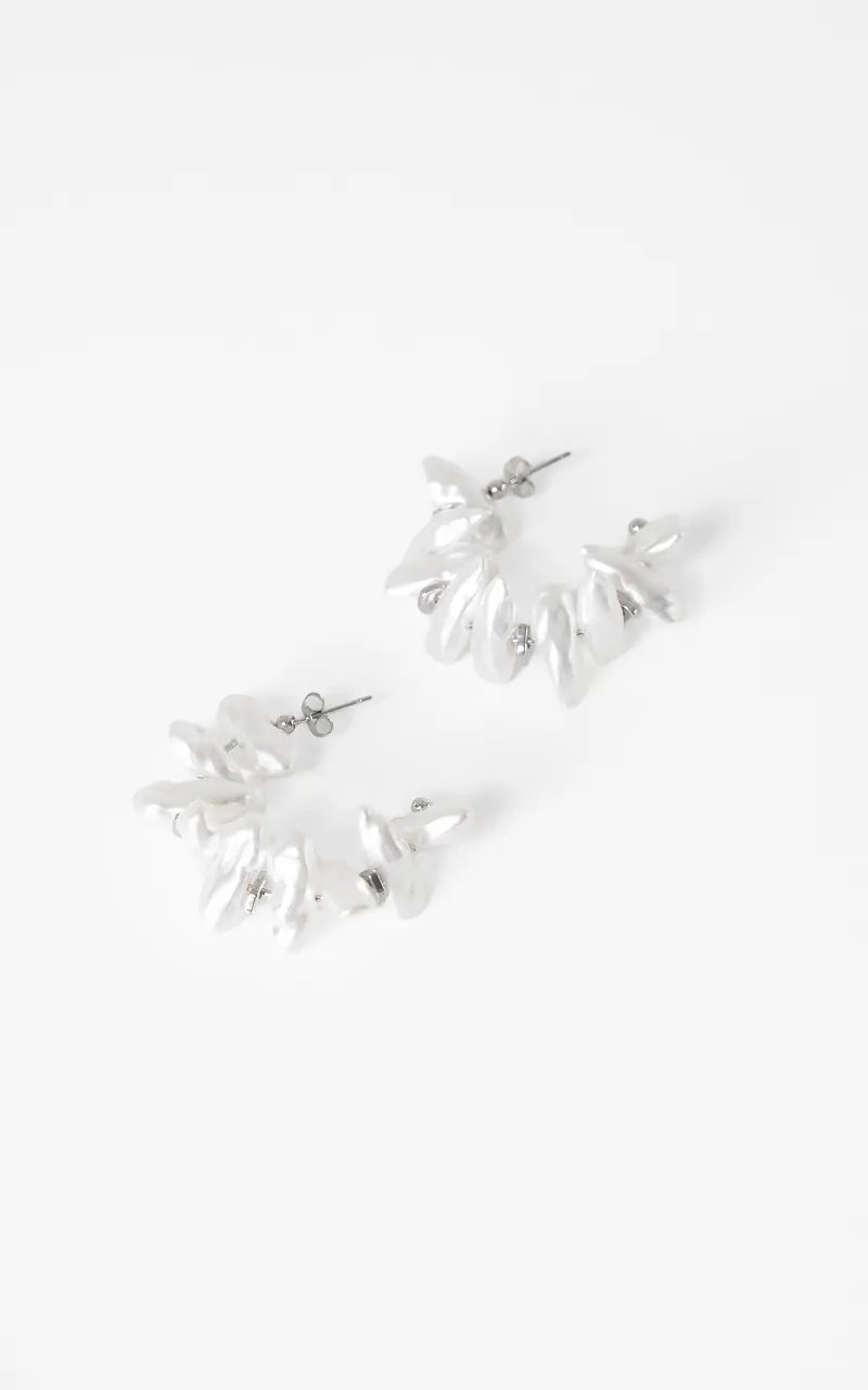 Open hoop earrings with pearls Silver