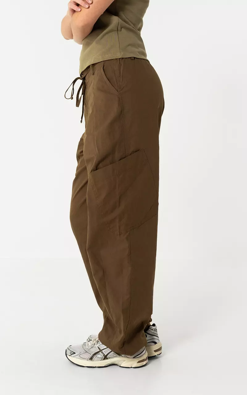 Cargo with elastic Brown