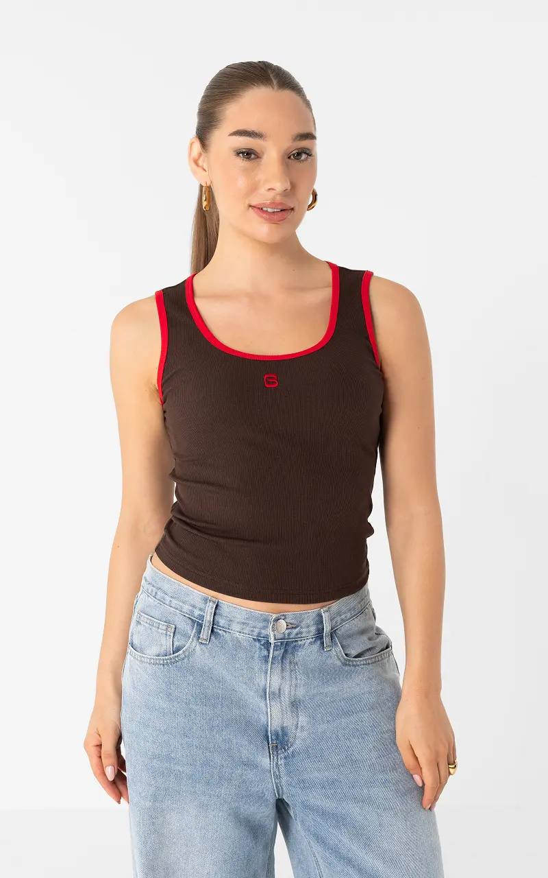 Basic Tanktop Dunkelbraun Rot