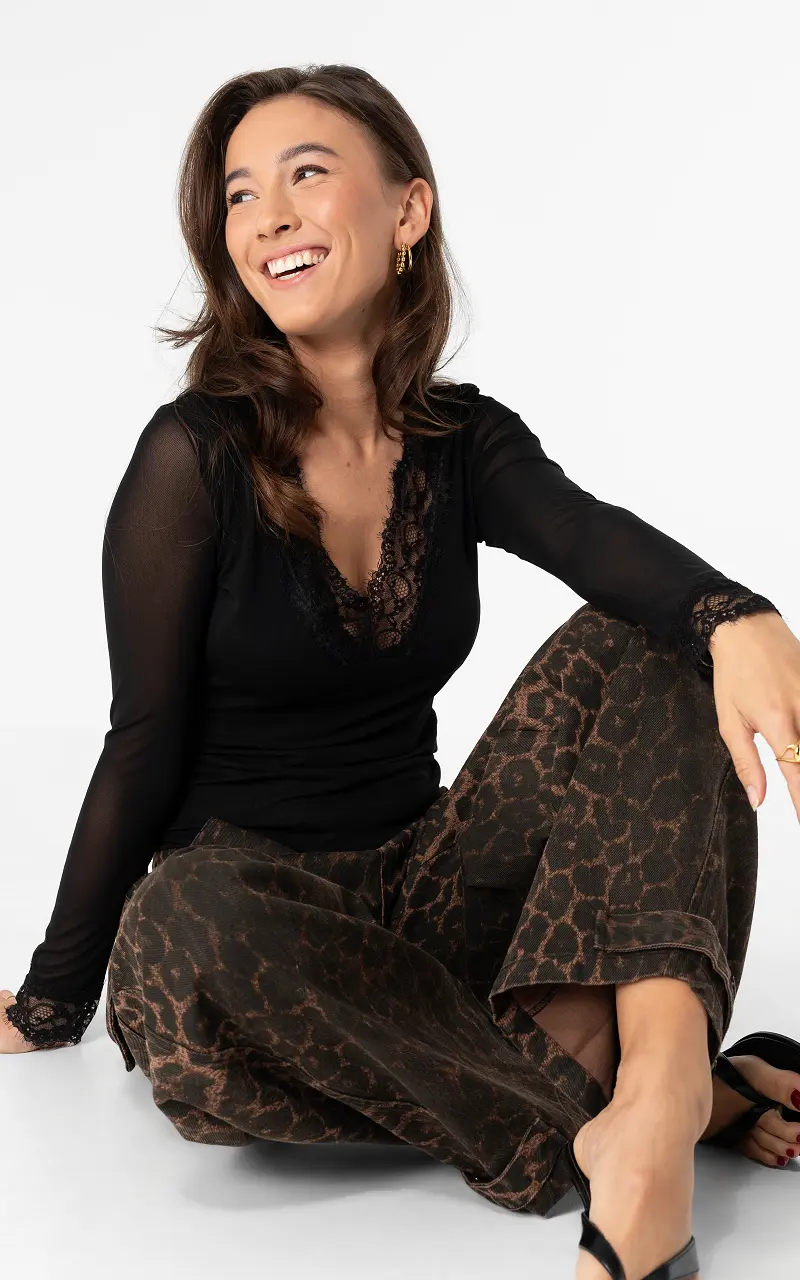 See through top kant Zwart