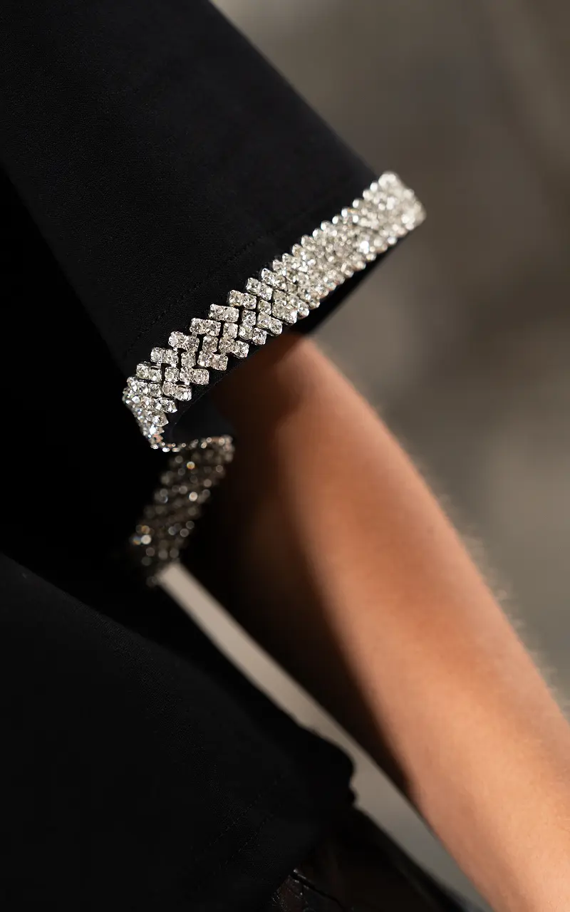 Boxy Fit mit Strass Schwarz