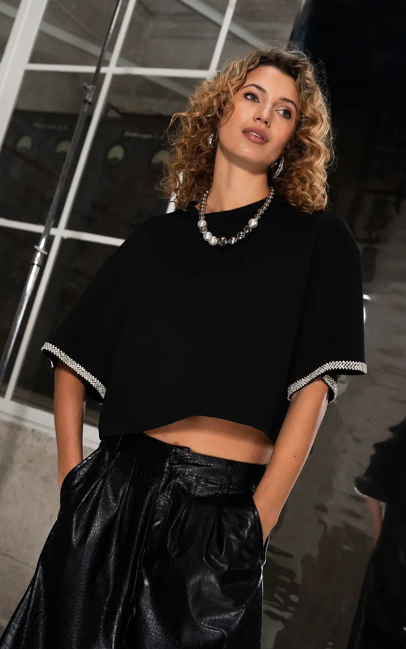 Boxy Fit mit Strass Schwarz