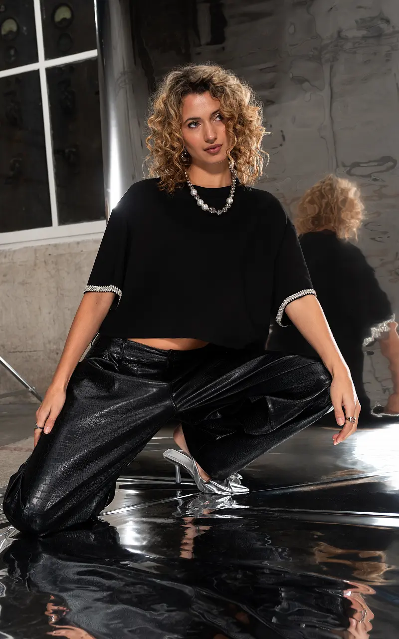 Boxy Fit mit Strass Schwarz