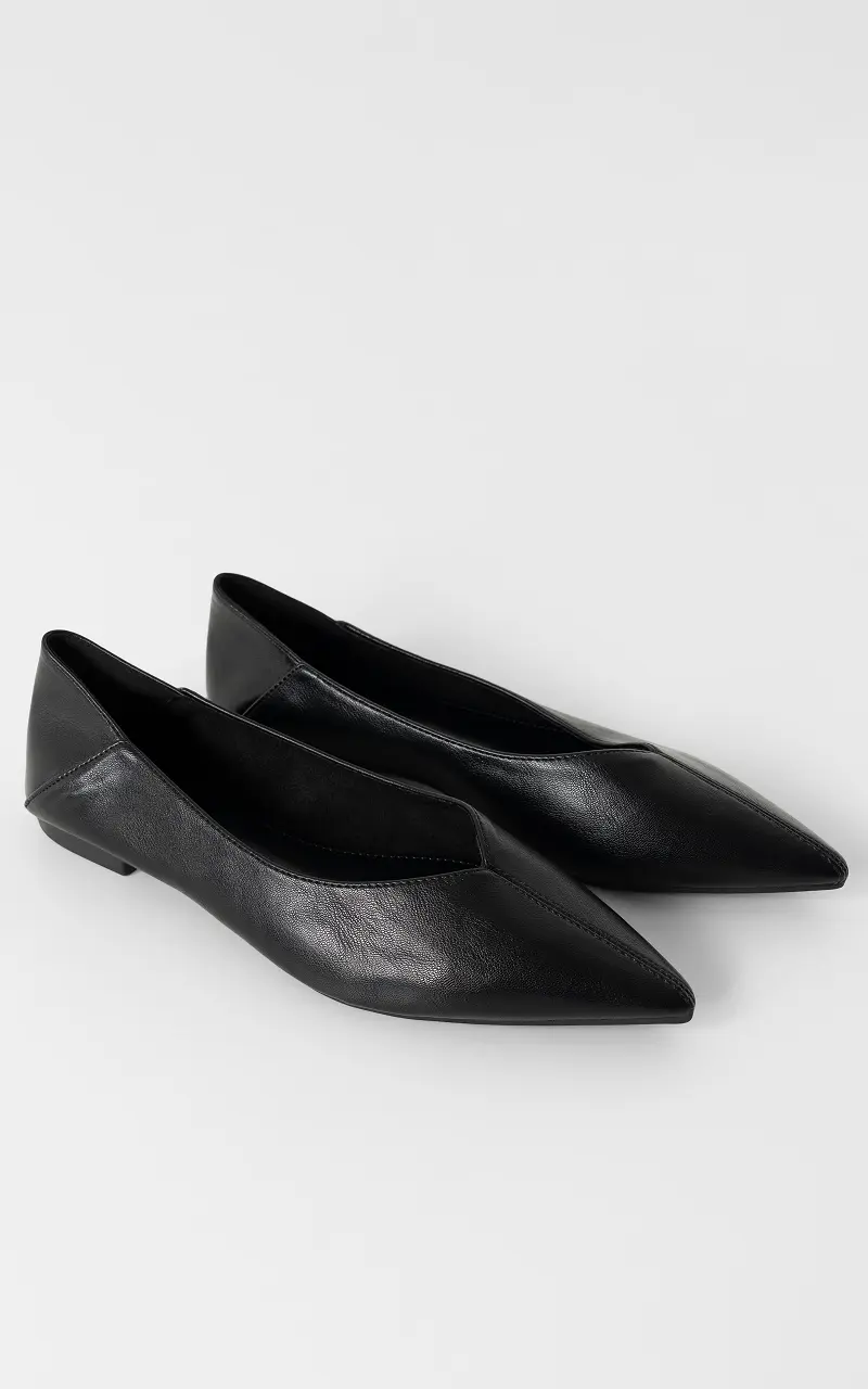 Loafer with a pointed toe Black