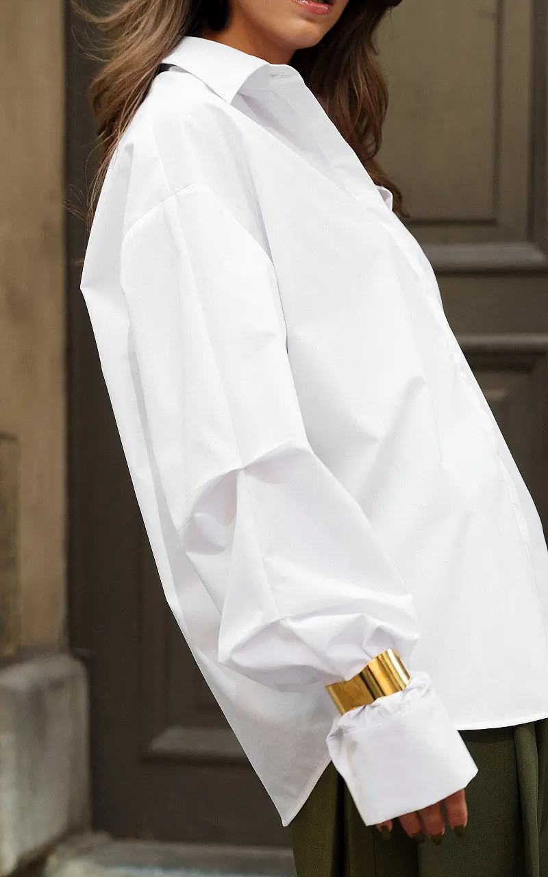 Blouse with pleated sleeve White