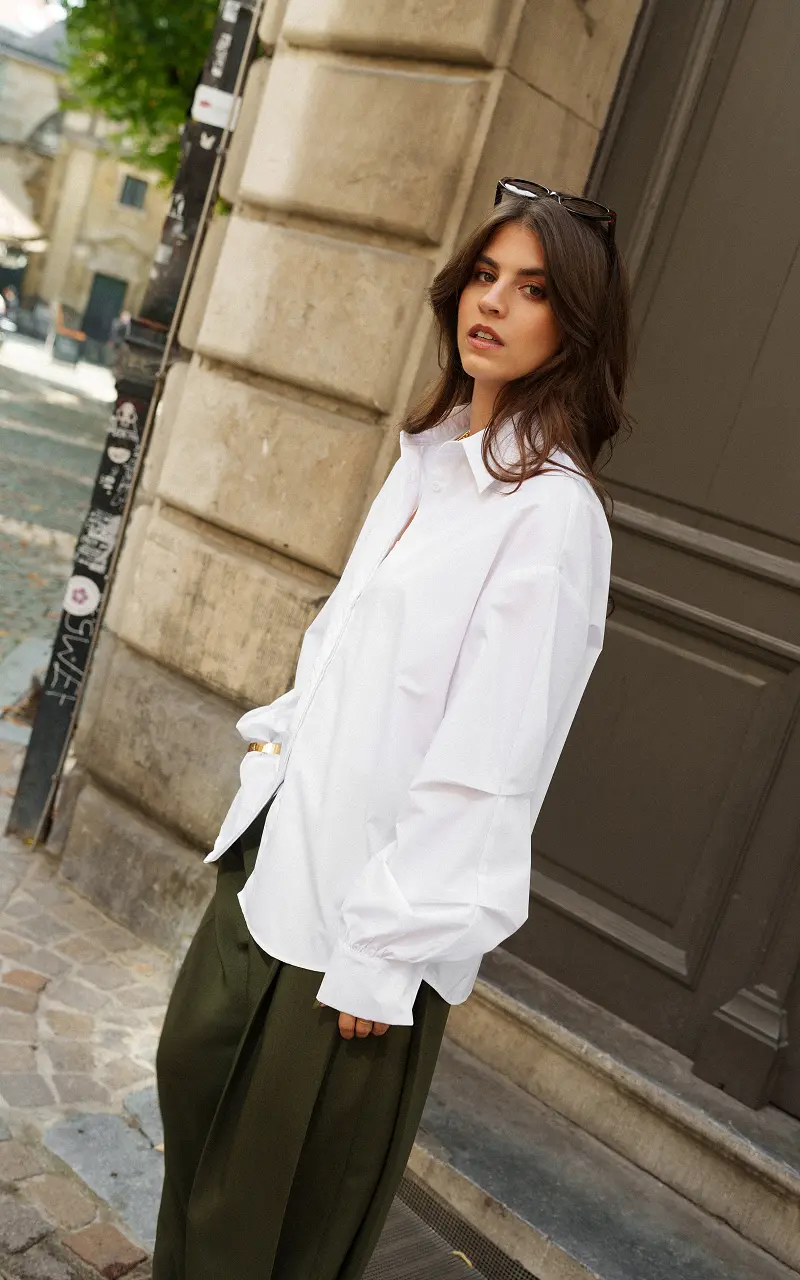 Blouse with pleated sleeve White