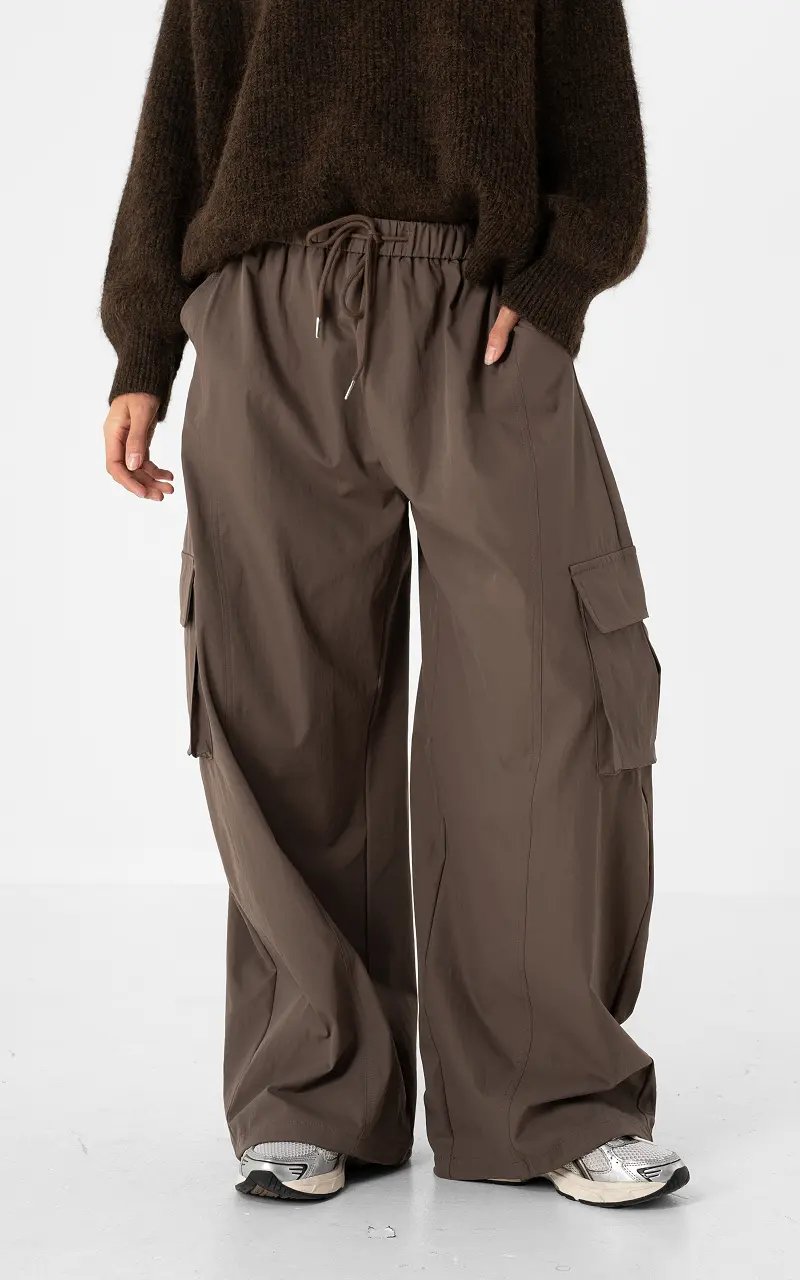 Cargo with elastic Brown