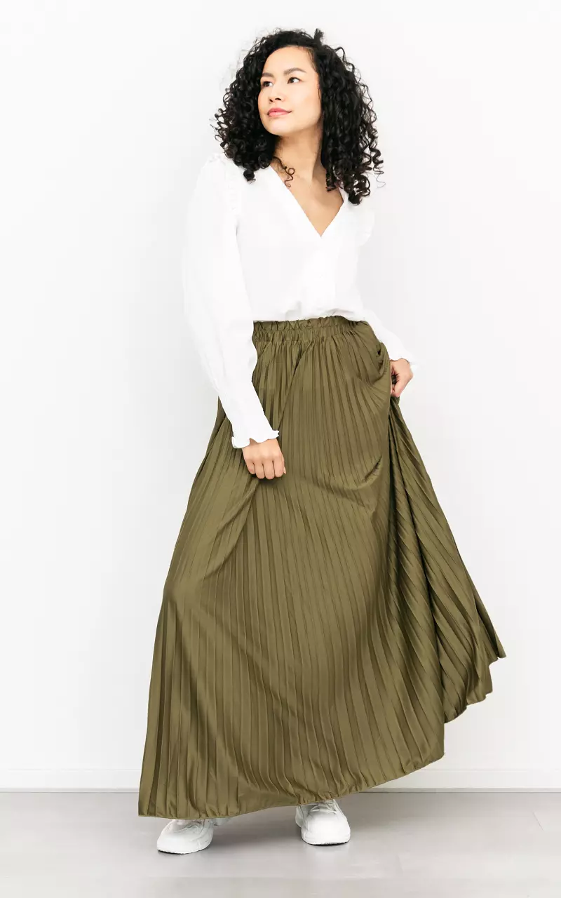 Khaki pleated 2025 maxi skirt