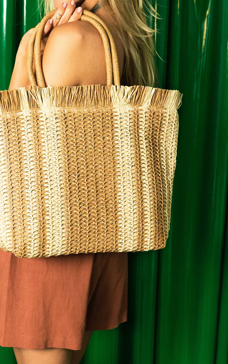 Straw tote clearance with zipper