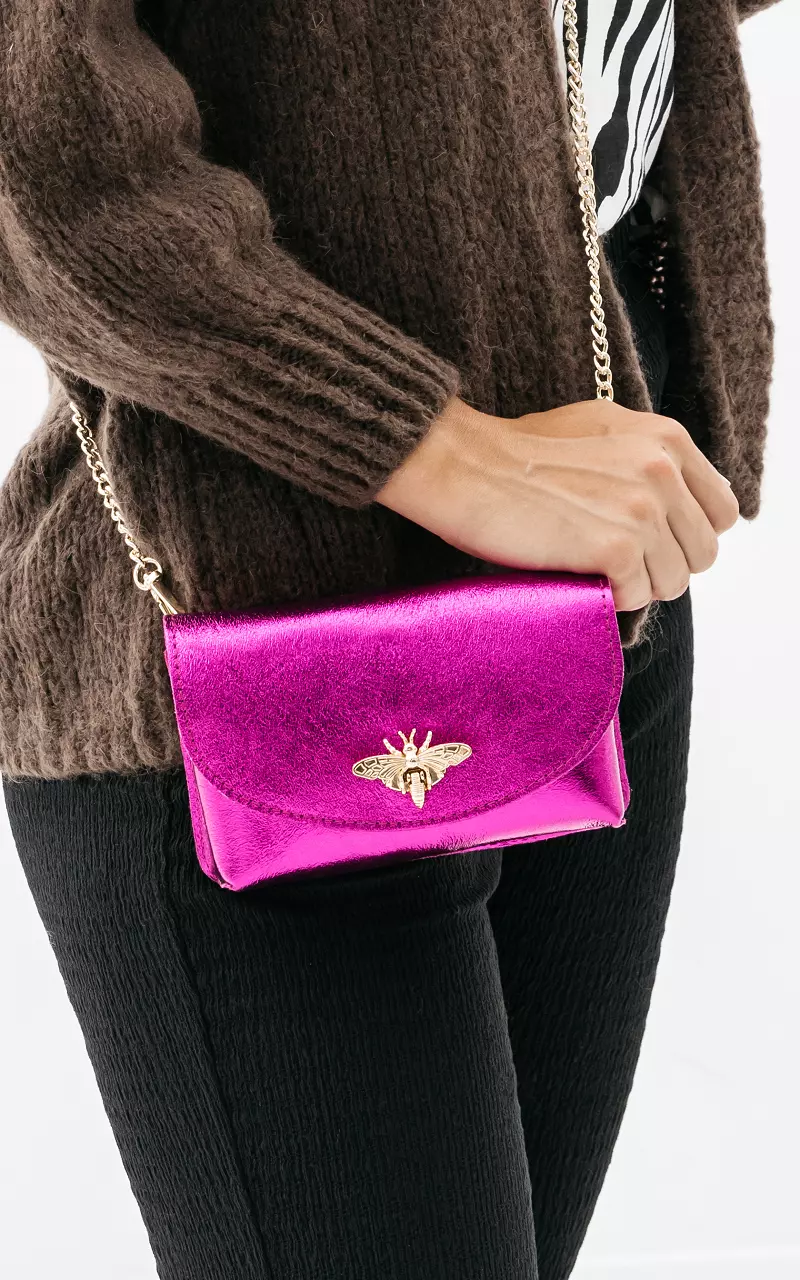 Metallic look bag with gold-coloured details Fuchsia