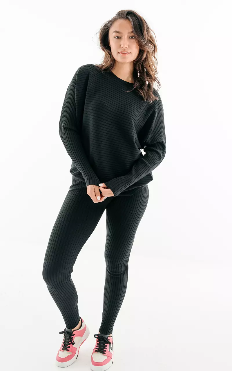 Set of sweater and pants Black