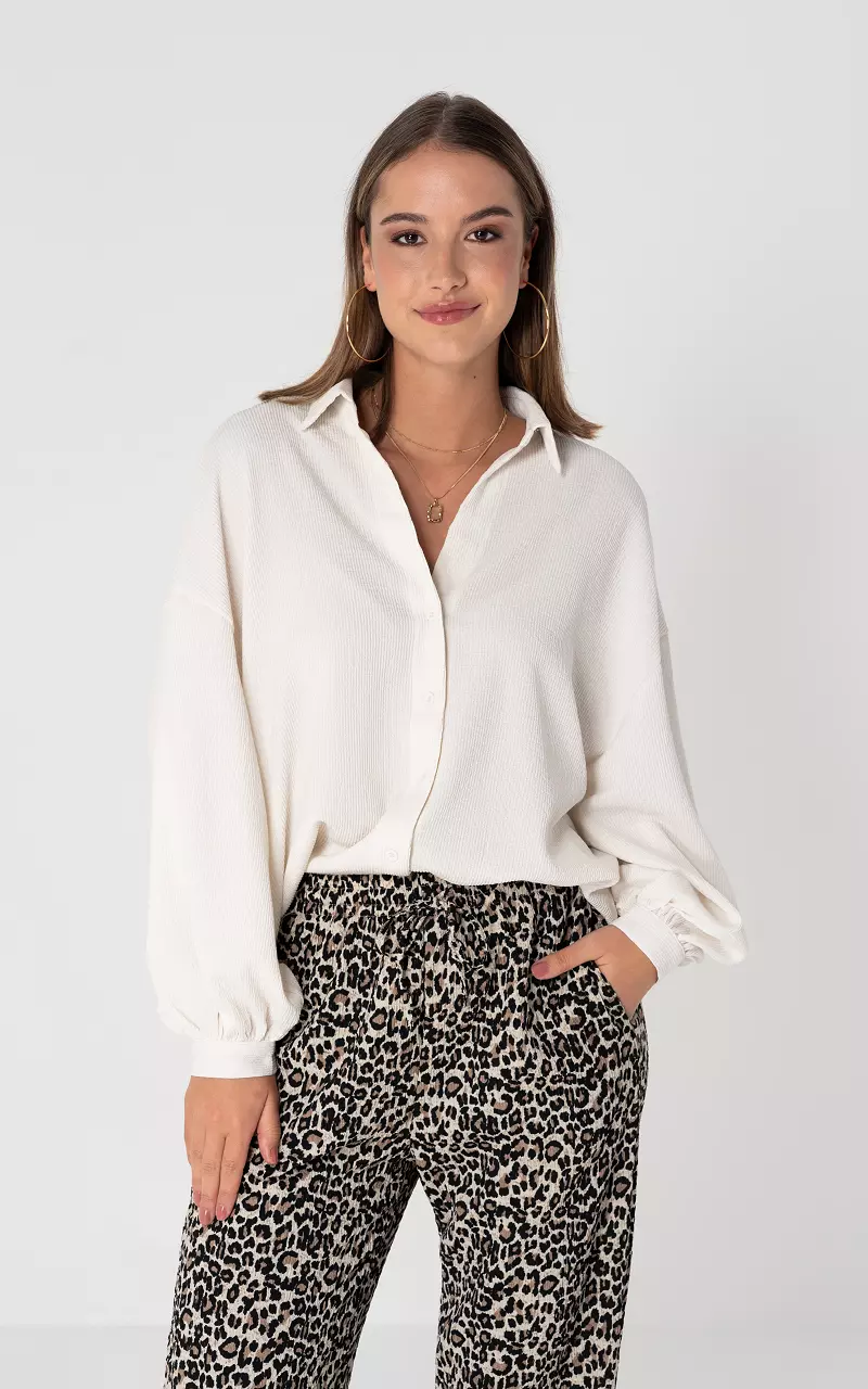 Oversized blouse with buttons Cream