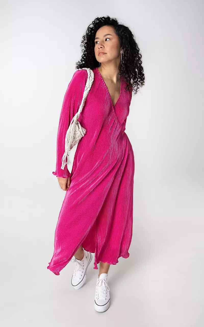 Pleated wrap-around dress with v-neck Pink