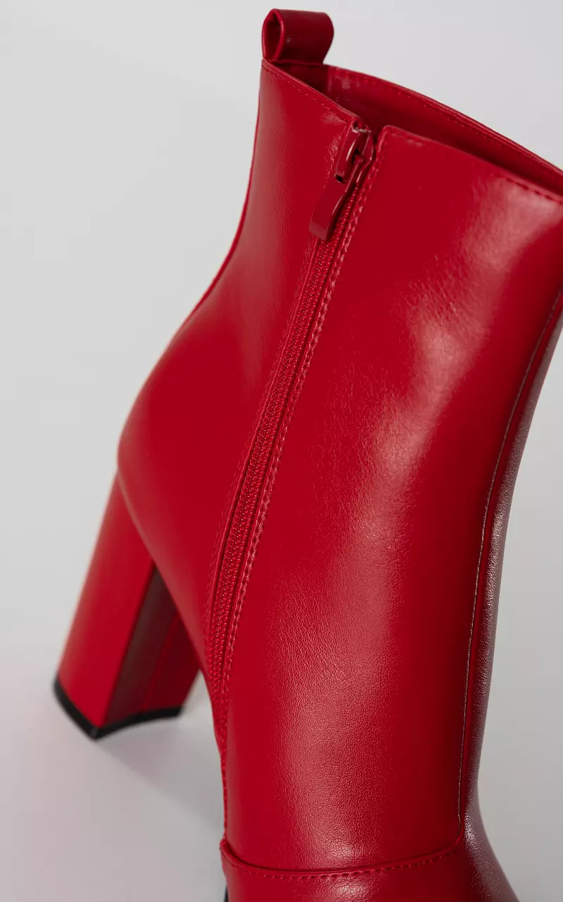 Red clearance pointed booties