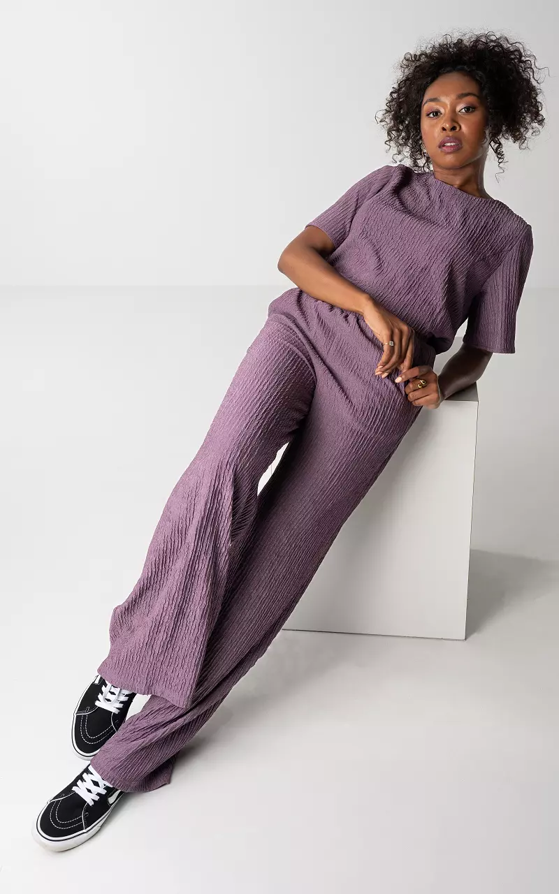 Loose fit model trousers with side pockets Purple