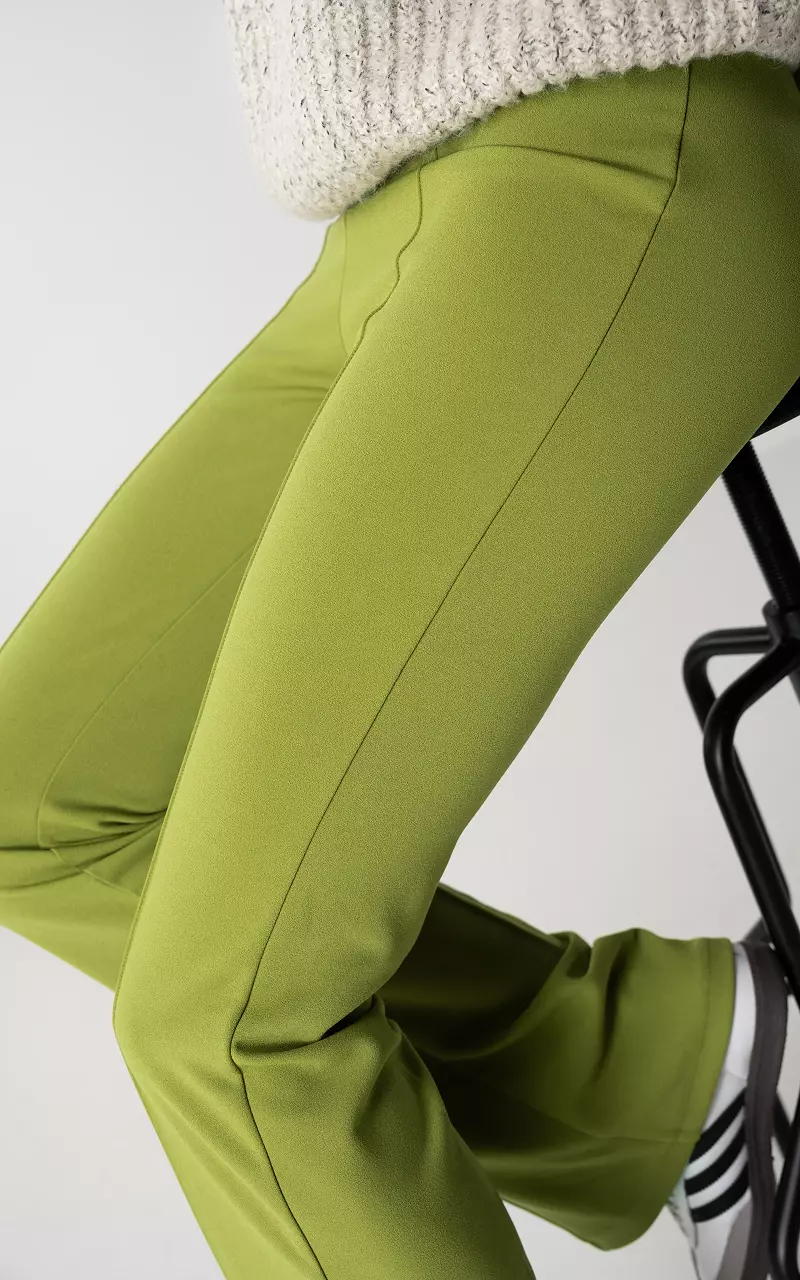 Flared viscose trousers - Lime green - Ladies | H&M