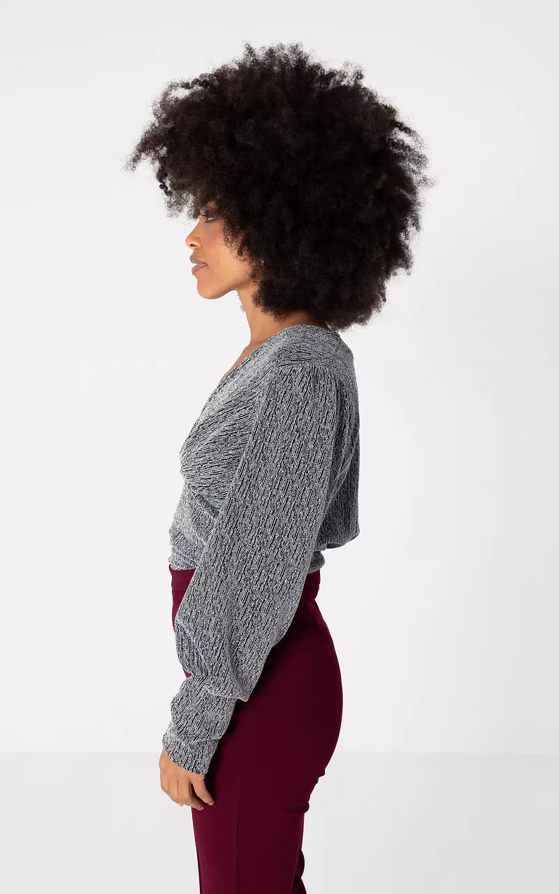 V-neck body with press stud closure Silver