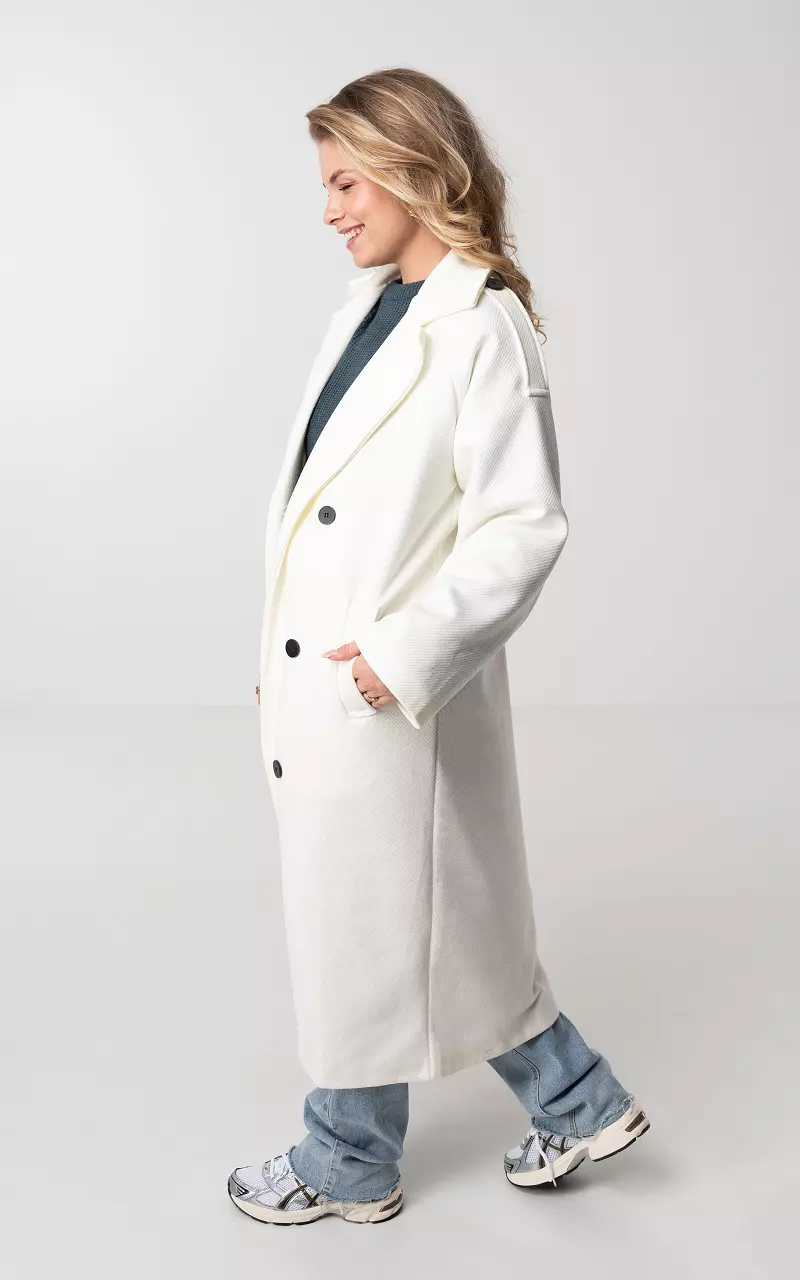 Long trench coat with buttons Cream