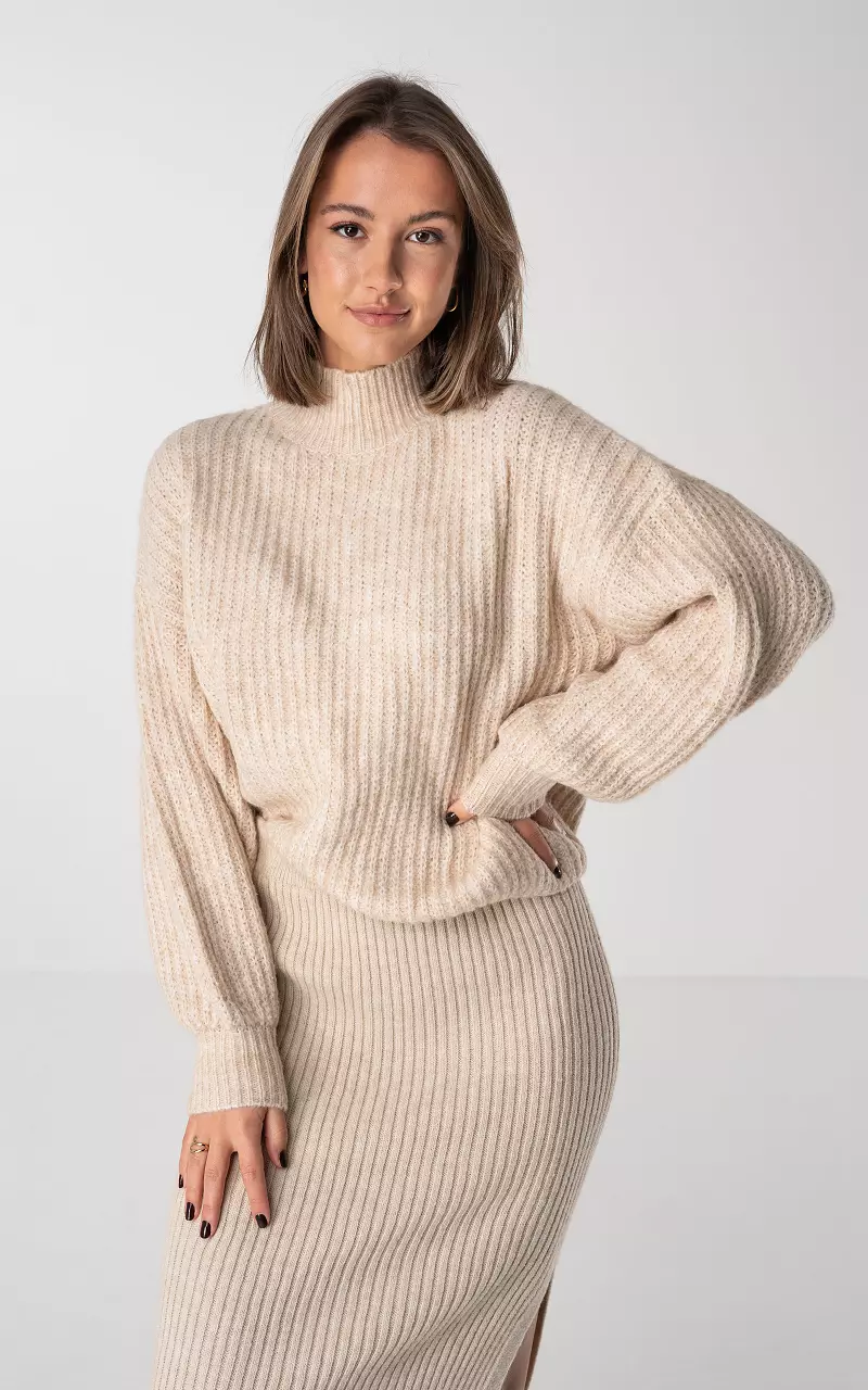 Gebreide trui met turtle neck Beige