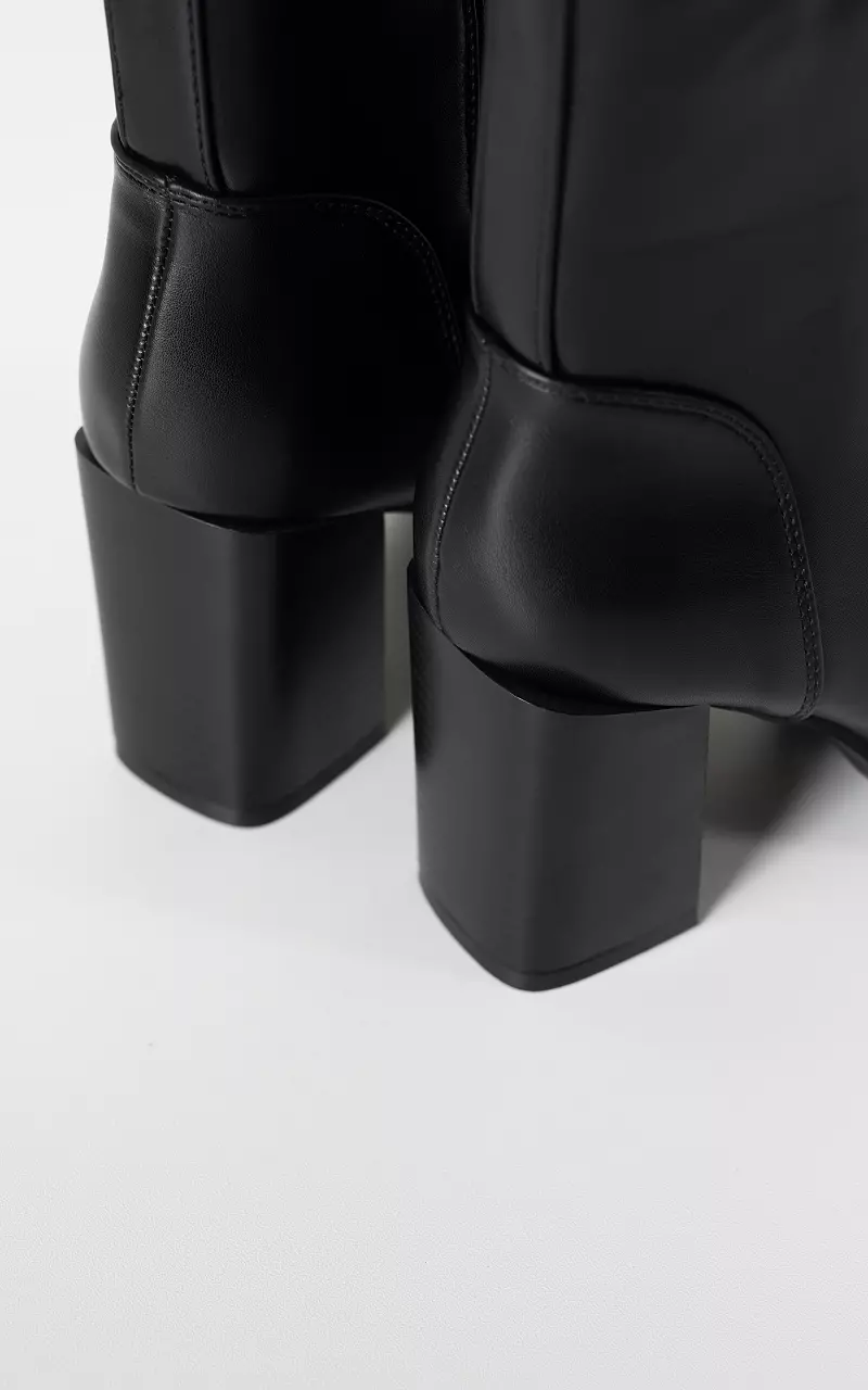 Boots with zipper Black