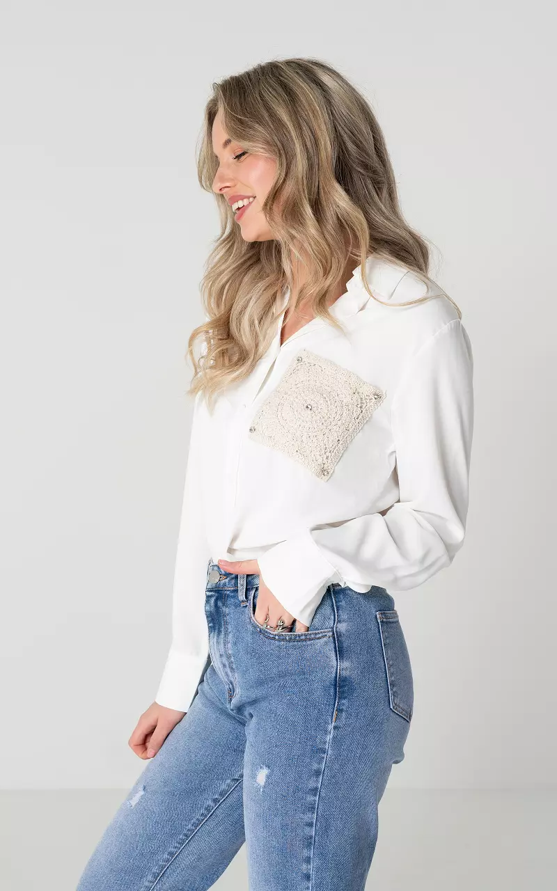 Basic blouse with crocheted chest pocket White