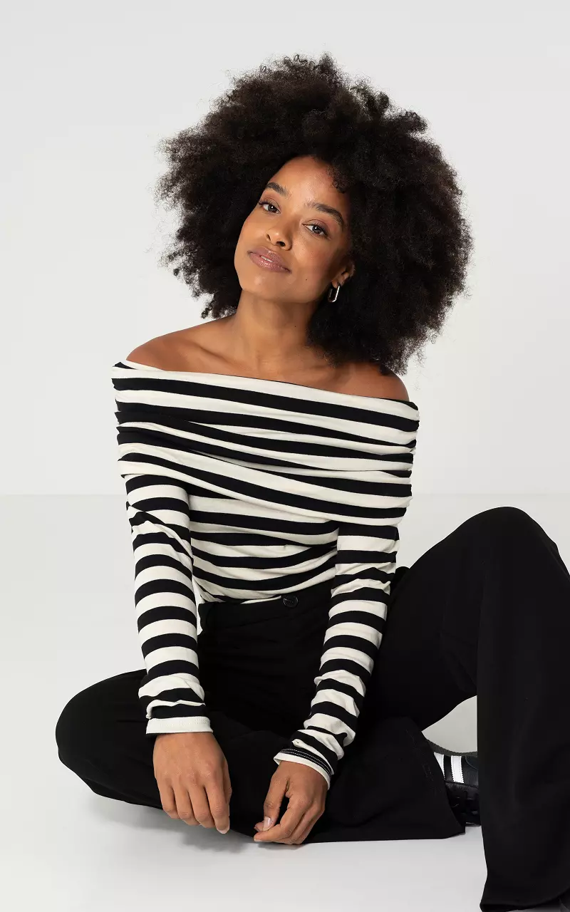 Off-shoulder top with striped pattern Black Cream