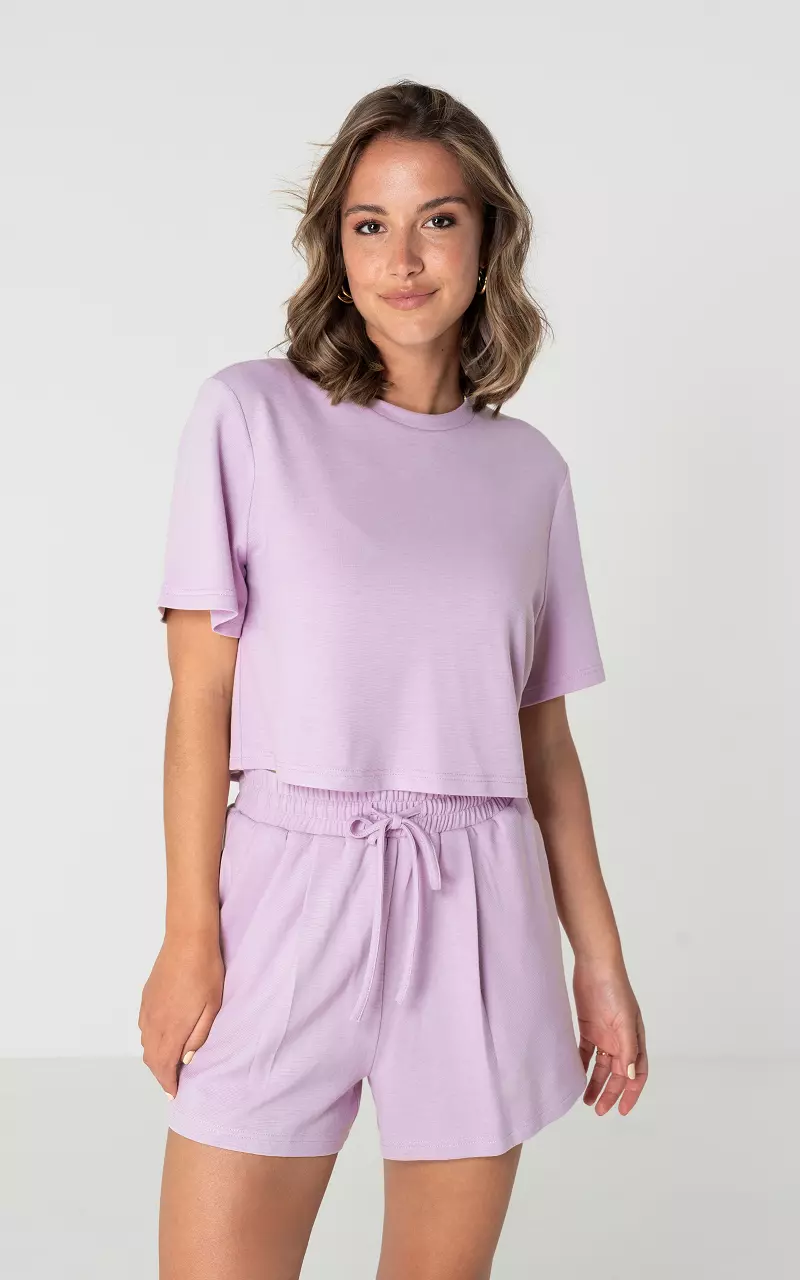 Short top with round neck Lilac