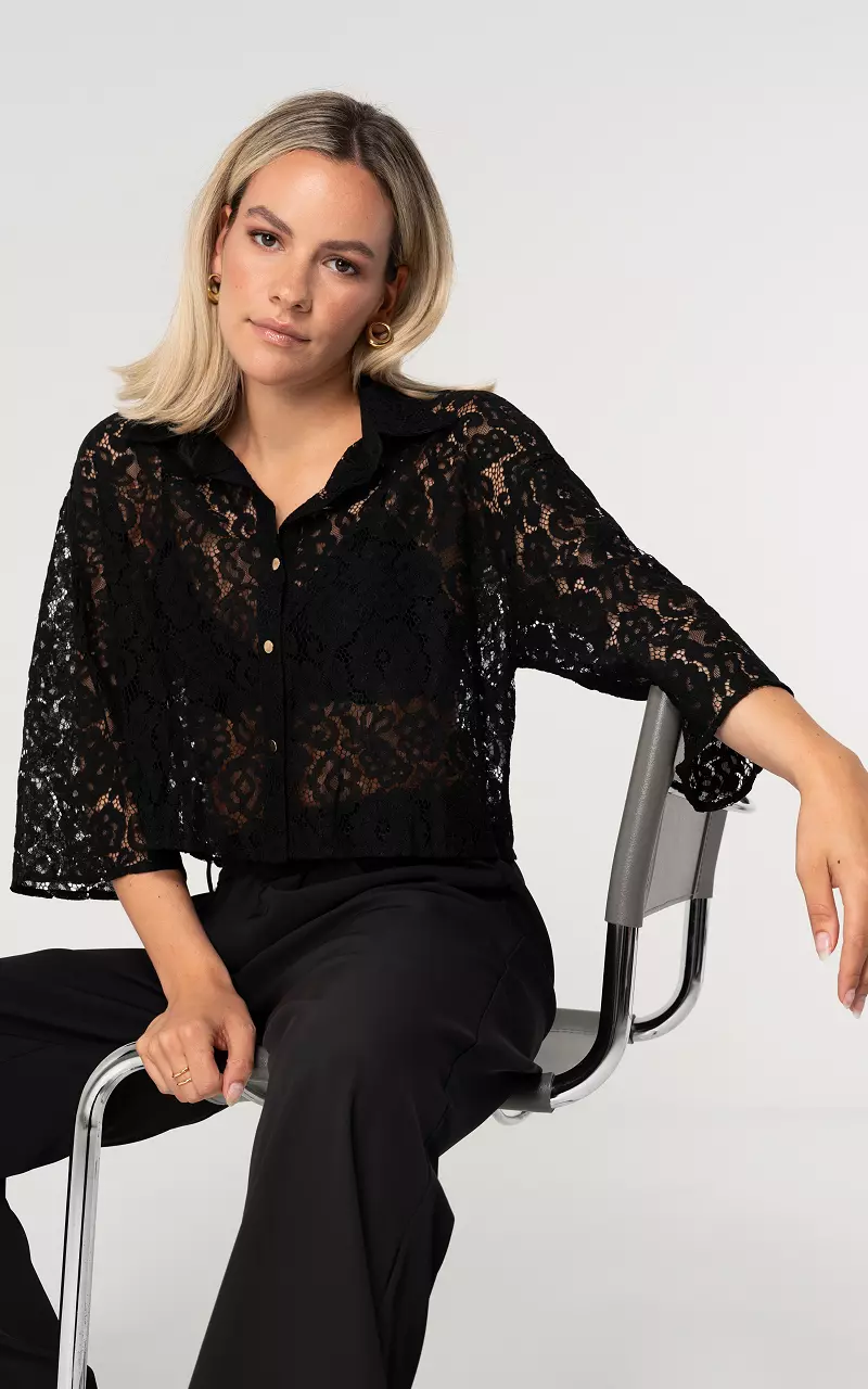 Laced blouse with gold-coloured buttons Black