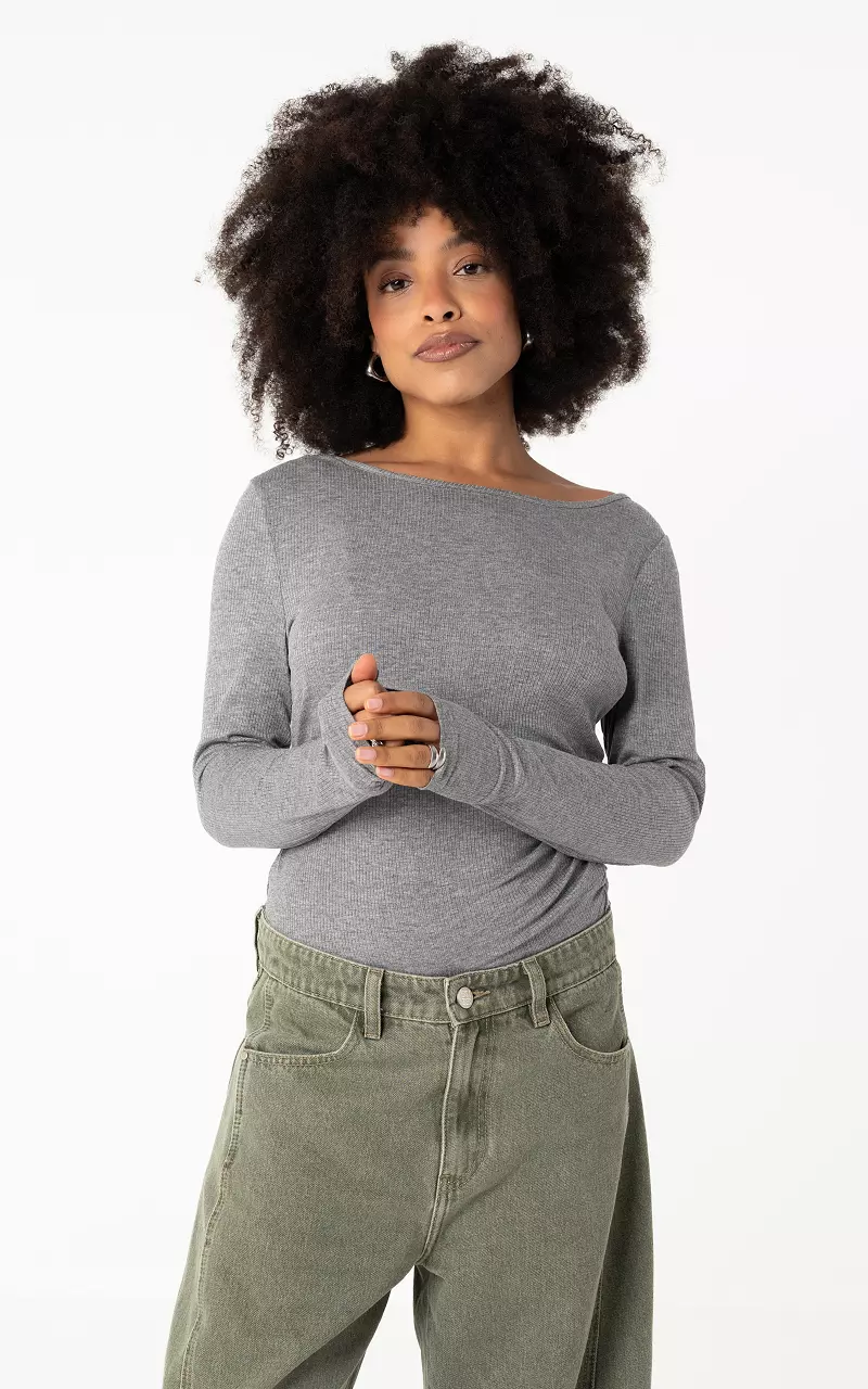 Basic top with round neck Grey
