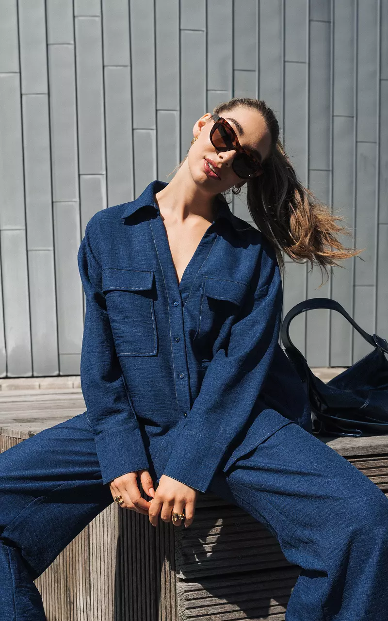 Blouse with buttons and pockets Blue