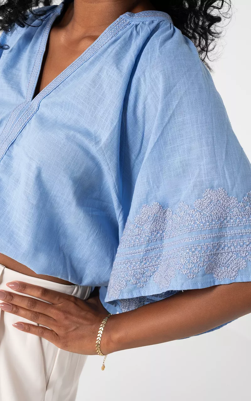Top met embroidery print Blauw