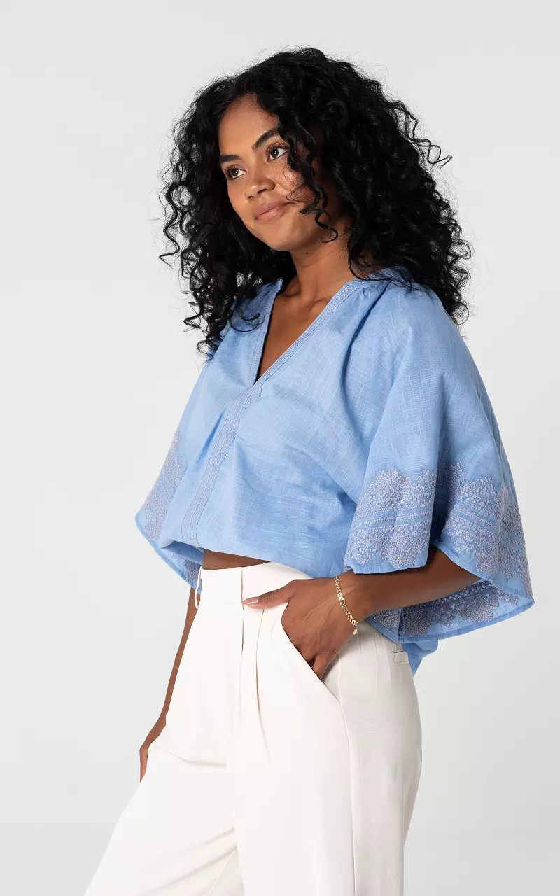 Top met embroidery print Blauw