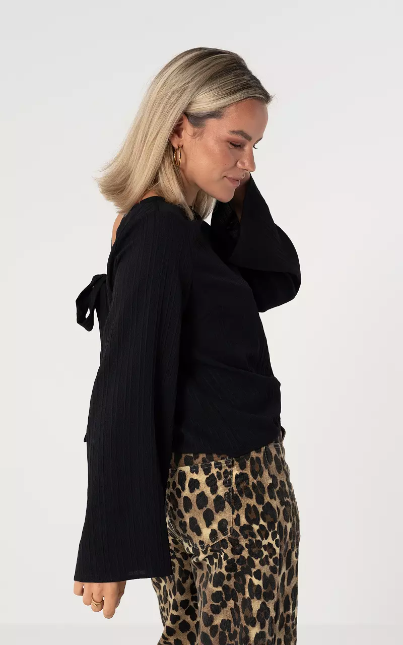 Top met strikdetail achterkant Zwart