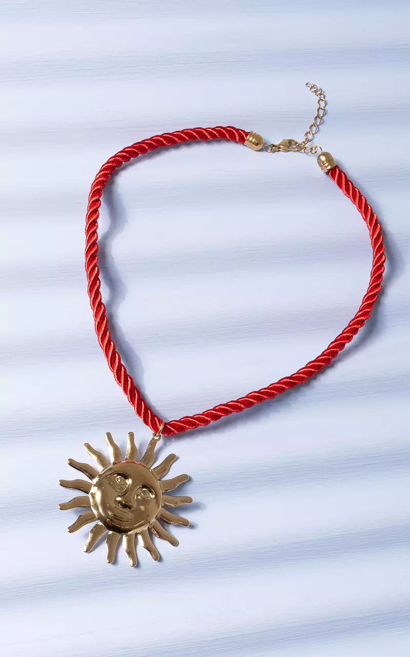 Kette mit Anhänger Rot Gold