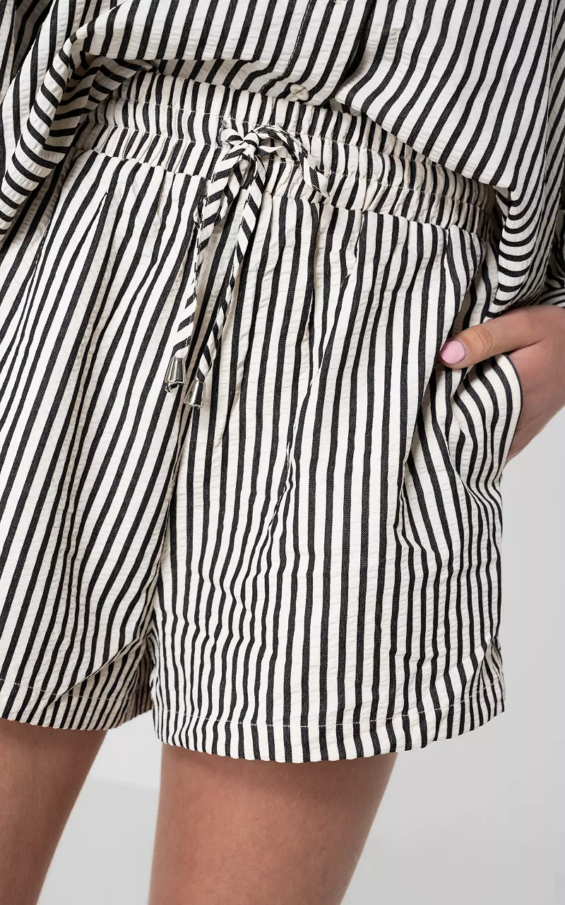 Striped short with elastic band Beige Black